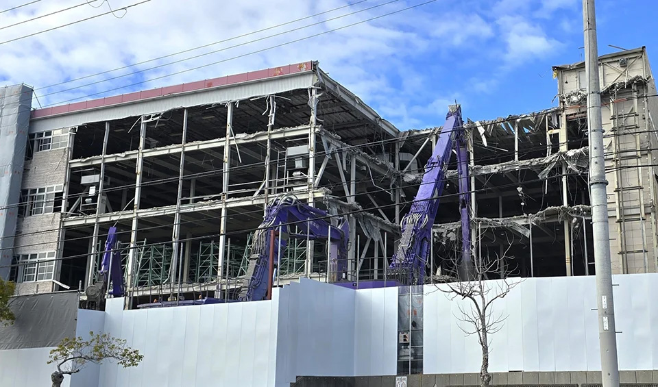 ビルの解体現場